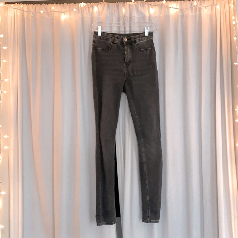 H&M | Skinny High Rise Jeans | black